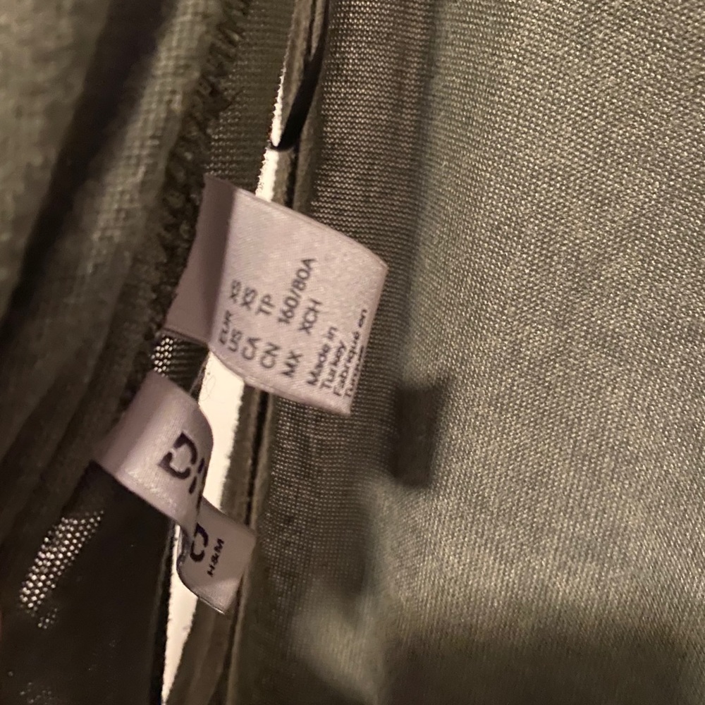 Divided Olive Green Tank - Picture 3 of 3